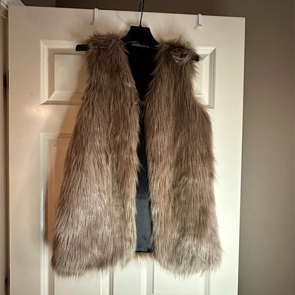 Faux fur Chicwish vest. Never worn